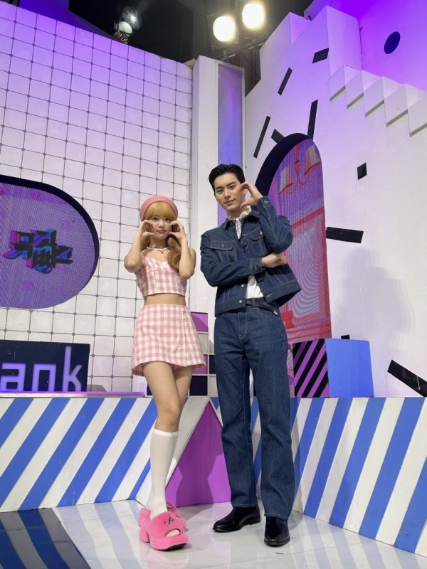 lesserafim-20230818-200433-002.jpg 230818 뮤직뱅크 공트 1~2 #은채민