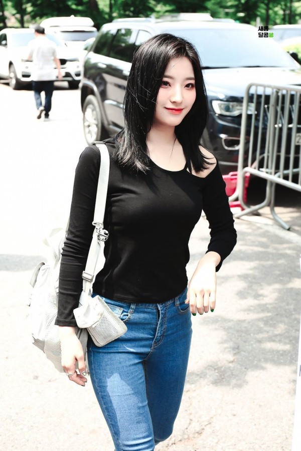 55d161e11326d5b436786ed1ef78bd89.jpg 이새롬 모음