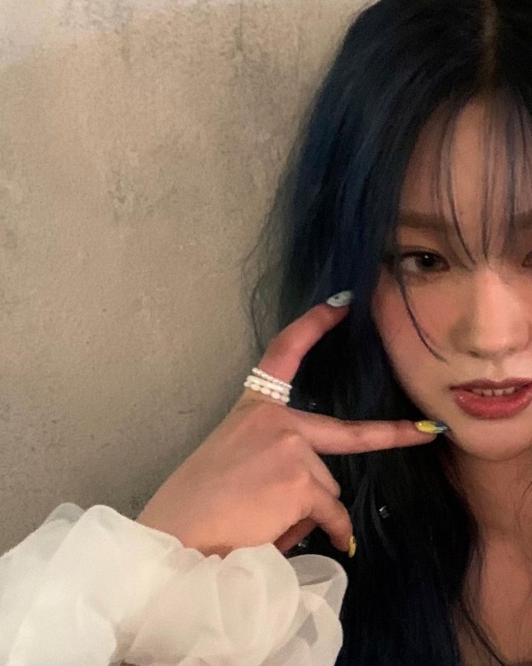 miso__page_409083335_368999662257899_2399260606650968979_n.jpg 231211 미소 인스타