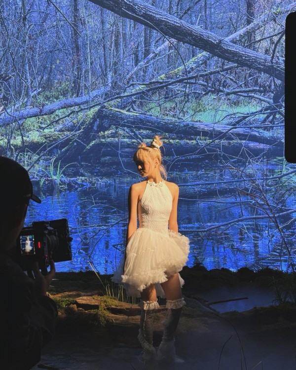 423508802_704600931781358_5024194045334673696_n.jpg 240130 은채 인스타