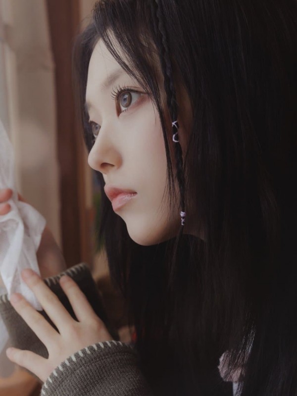 1709103660 (4).jpg 뉴진스 X 해린